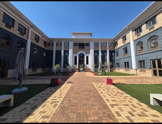 244M² OFFICE TO LET IN RIVONIA